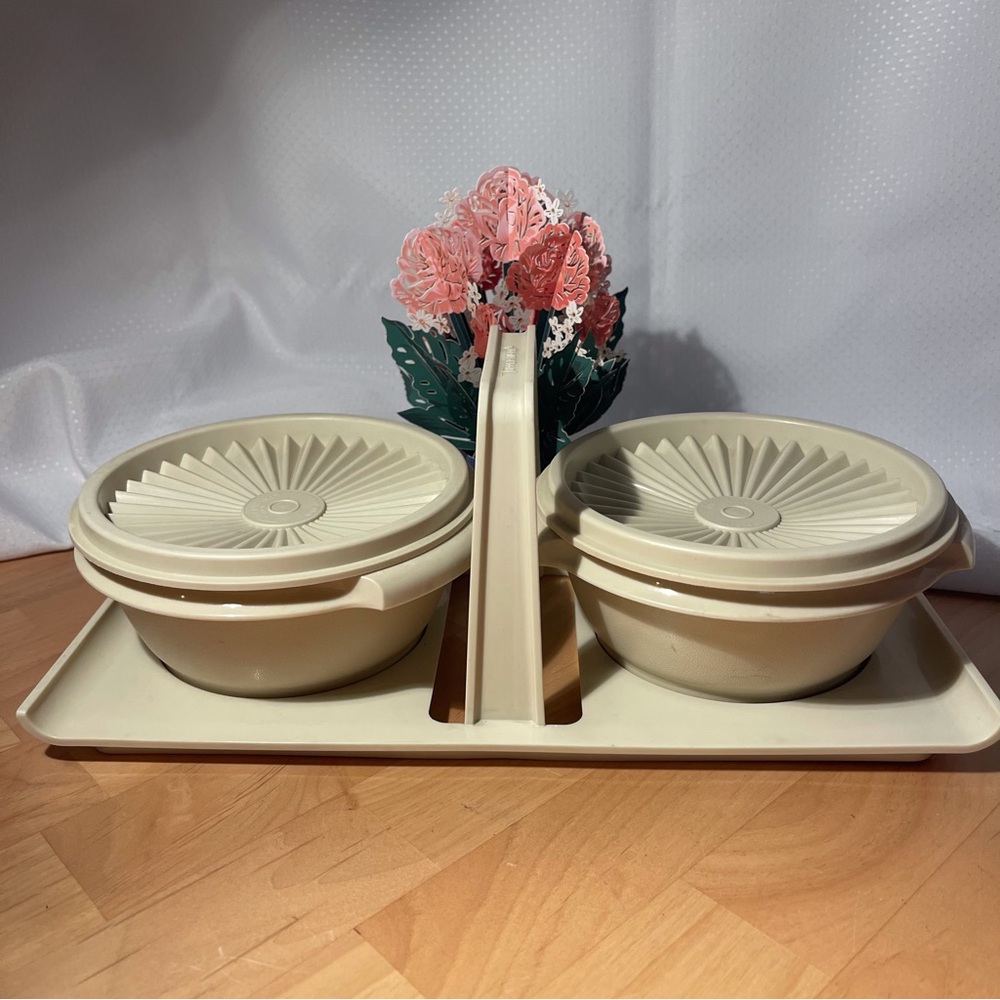 Tupperware Condiment Bowl & Caddy Almond Vintage